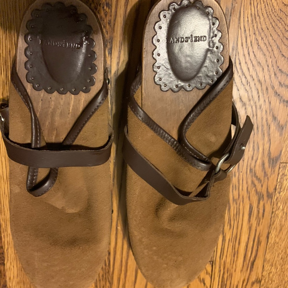 Lands End clogs